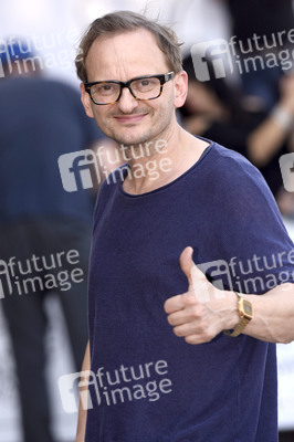 Ankunft von Milan Peschel auf dem San Sebastian Film Festival 2017