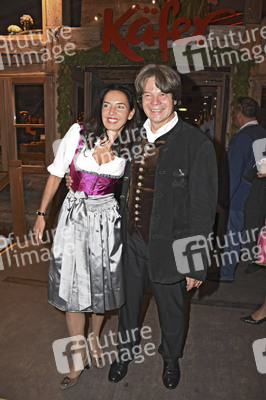 In der Käfer Wiesn-Schänke auf dem Oktoberfest 2017 in München