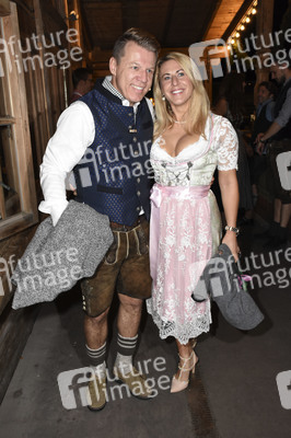 In der Käfer Wiesn-Schänke auf dem Oktoberfest 2017 in München