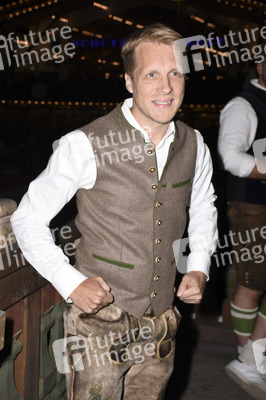 In der Käfer Wiesn-Schänke auf dem Oktoberfest 2017 in München