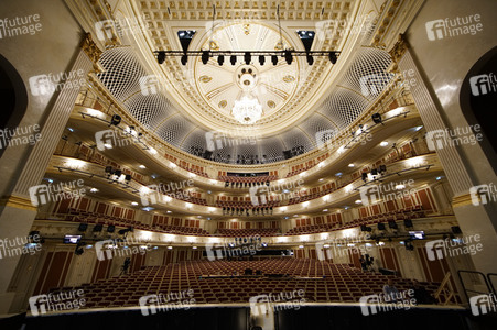 Rundgang in der Staatsoper Unter den Linden in Berlin