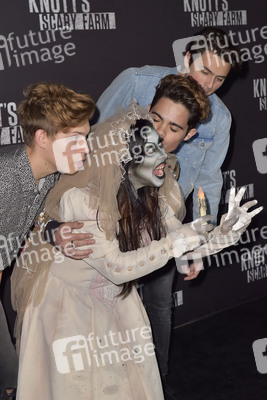 Knott's Scary Farm & Instagram's Celebrity Night in Buena Park