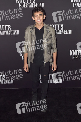 Knott's Scary Farm & Instagram's Celebrity Night in Buena Park