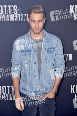 Knott's Scary Farm & Instagram's Celebrity Night in Buena Park