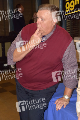 Celebration am Set zur 99. Episode 'Brooklyn Nine-Nine' in Studio City