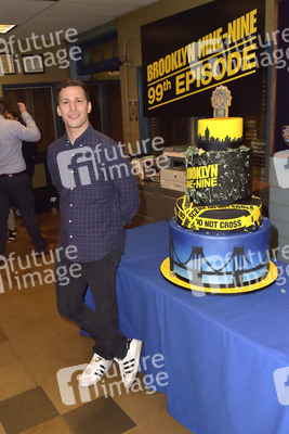 Celebration am Set zur 99. Episode 'Brooklyn Nine-Nine' in Studio City