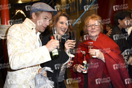 Premiere des Jubiläumprogramms von Roncalli '40 Jahre Reise zum Regenbogen' in München