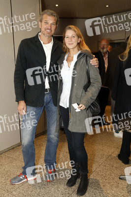 Filmpremiere 'Schumanns Bargespräche' in München