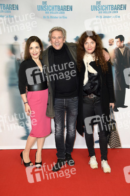 Filmpremiere 'Die Unsichtbaren - Wir wollen leben' in Berlin
