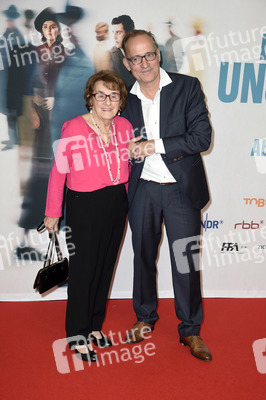 Filmpremiere 'Die Unsichtbaren - Wir wollen leben' in Berlin