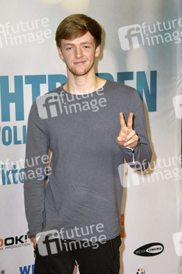 Filmpremiere 'Die Unsichtbaren - Wir wollen leben' in Berlin
