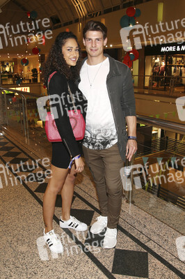 2. Late Night Shopping Party in Hamburg