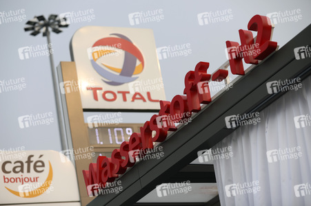 Eröffnung einer Wasserstoff-Tankstelle in Köln