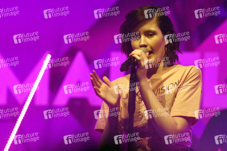 Madeline Juno live in Hannover