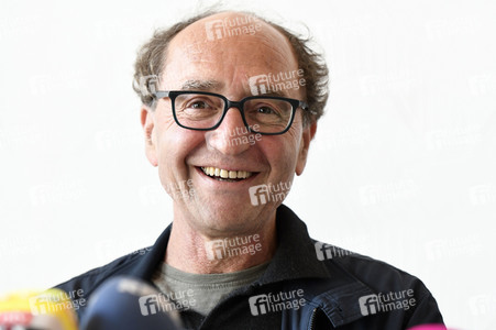 Pressekonferenz mit Dogan Akhanli in Köln