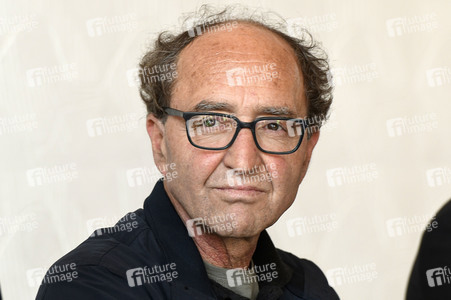 Pressekonferenz mit Dogan Akhanli in Köln