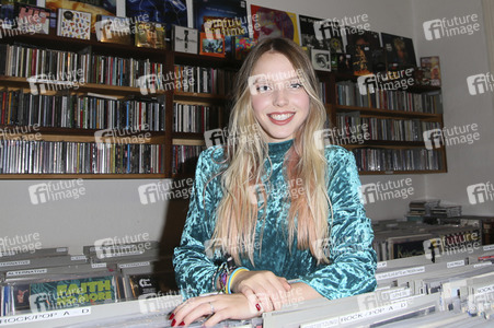 Album-Präsentation von Lina Larissa Strahl  in Hamburg