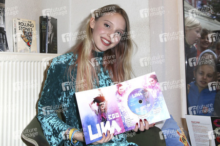 Album-Präsentation von Lina Larissa Strahl  in Hamburg