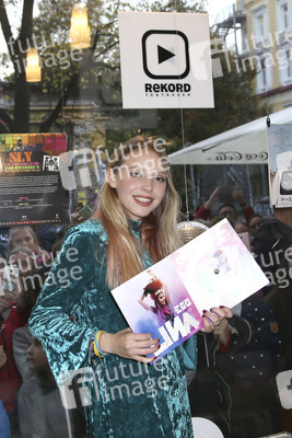 Album-Präsentation von Lina Larissa Strahl  in Hamburg