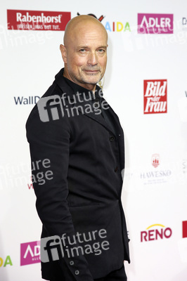 Goldene Bild der Frau 2017 in Hamburg