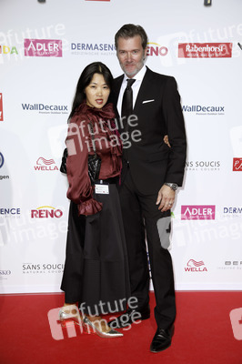 Goldene Bild der Frau 2017 in Hamburg