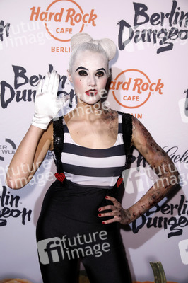 3. Halloween Party by Natascha Ochsenknecht 2017 in Berlin