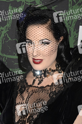 Hulaween Event 2017 in New York