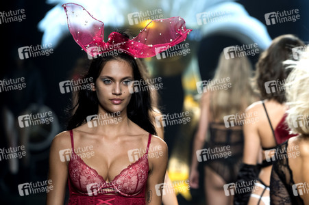Präsentation der Women'Secret Night Kampagne 'Wanted' in Madrid