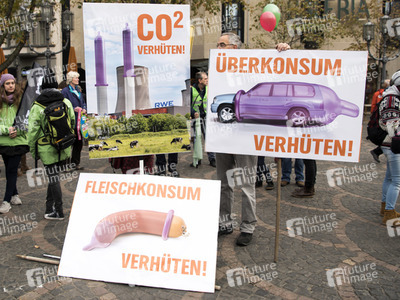 Großdemo 'Klima schützen – Kohle stoppen!' in Bonn