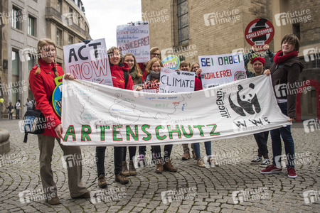 Großdemo 'Klima schützen – Kohle stoppen!' in Bonn