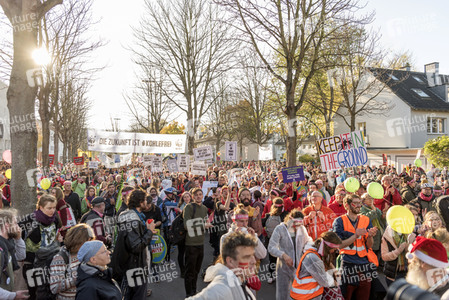 Großdemo 'Klima schützen – Kohle stoppen!' in Bonn