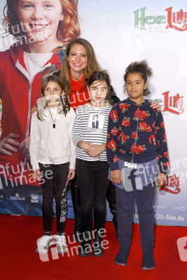 Filmpremiere 'Hexe Lilli rettet Weihnachten' in Köln