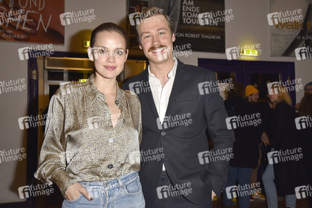 Filmpremiere 'Simpel' in Berlin