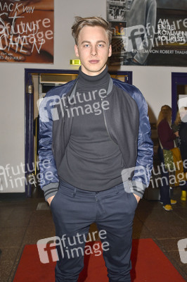 Filmpremiere 'Simpel' in Berlin