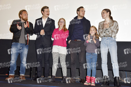 Filmpremiere 'Simpel' in Berlin