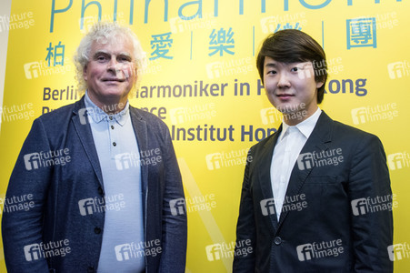 Pressekonferenz mit Simon Rattle in Hongkong