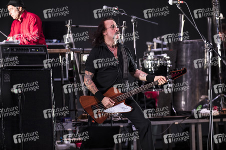Konzert von Einstürzende Neubauten in Duisburg