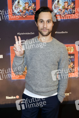 Weltpremiere 'Spiel mit der Zeit' in Berlin