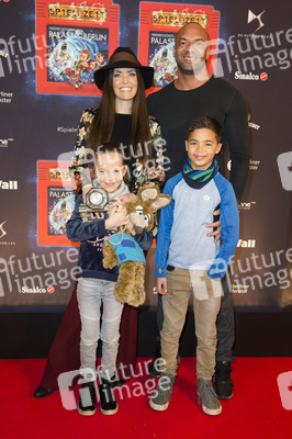 Weltpremiere 'Spiel mit der Zeit' in Berlin