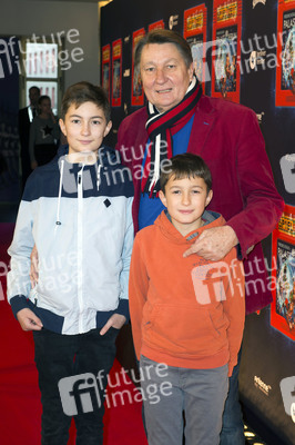 Weltpremiere 'Spiel mit der Zeit' in Berlin