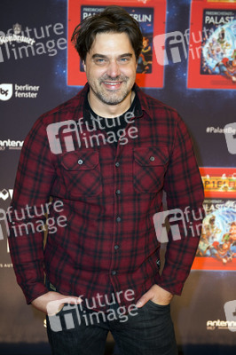 Weltpremiere 'Spiel mit der Zeit' in Berlin
