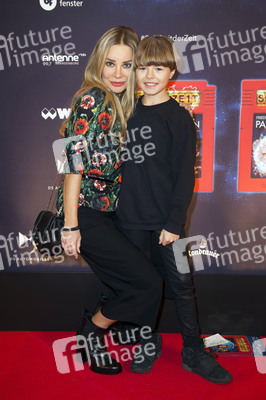 Weltpremiere 'Spiel mit der Zeit' in Berlin