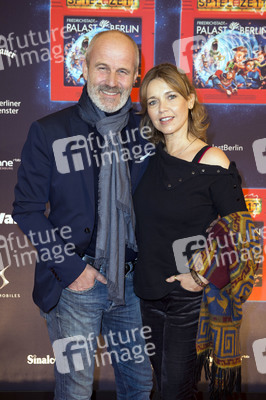 Weltpremiere 'Spiel mit der Zeit' in Berlin
