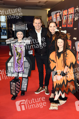 Weltpremiere 'Spiel mit der Zeit' in Berlin