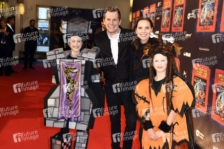 Weltpremiere 'Spiel mit der Zeit' in Berlin