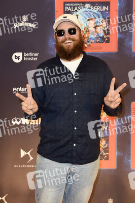 Weltpremiere 'Spiel mit der Zeit' in Berlin