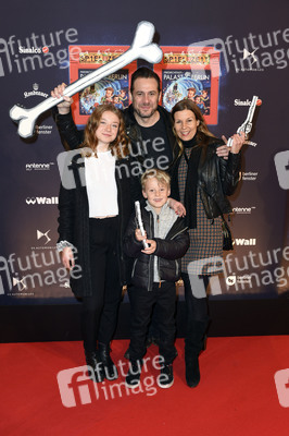 Weltpremiere 'Spiel mit der Zeit' in Berlin