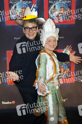 Weltpremiere 'Spiel mit der Zeit' in Berlin