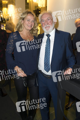 Weltpremiere 'Spiel mit der Zeit' in Berlin