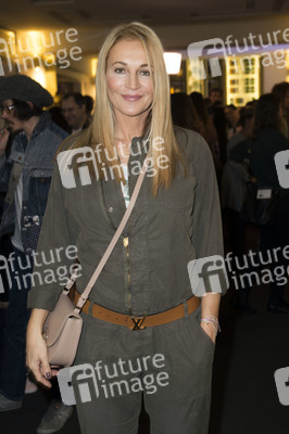 Weltpremiere 'Spiel mit der Zeit' in Berlin